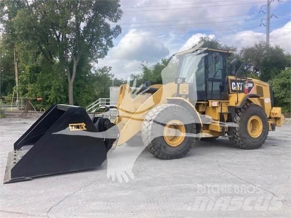 CAT 950M Kolesové nakladače