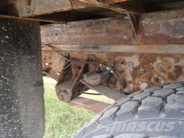 Ford F 550 Plošinové nákladné automobily/nákladné automobily so sklápacími bočnicami