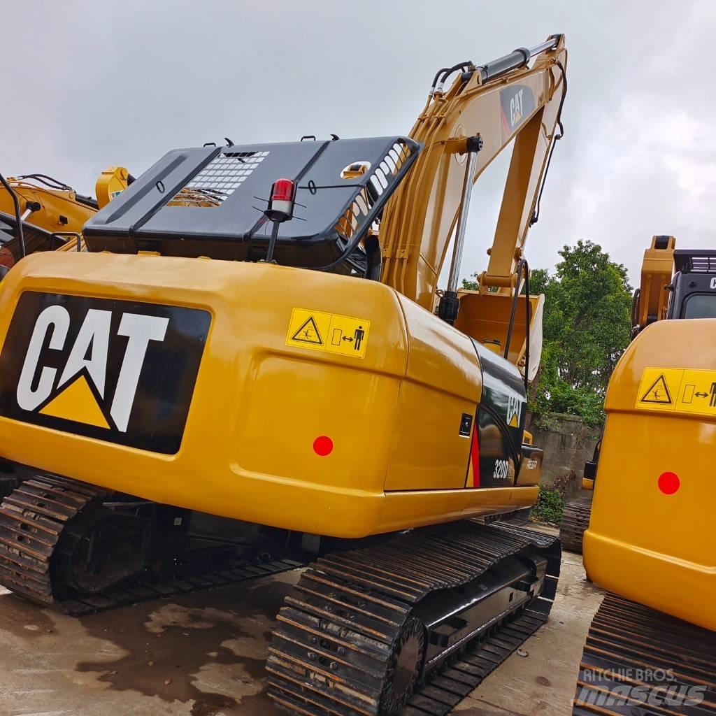 CAT 320 D Pásové rýpadlá