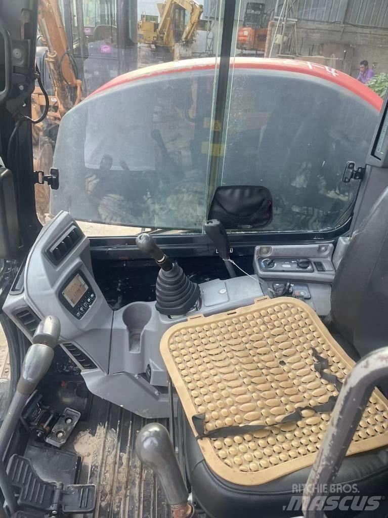 Kubota KX163 Pásové rýpadlá