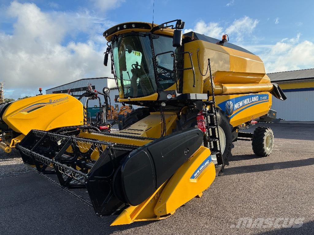 New Holland Tc 4.90 Kombinované zberacie stroje