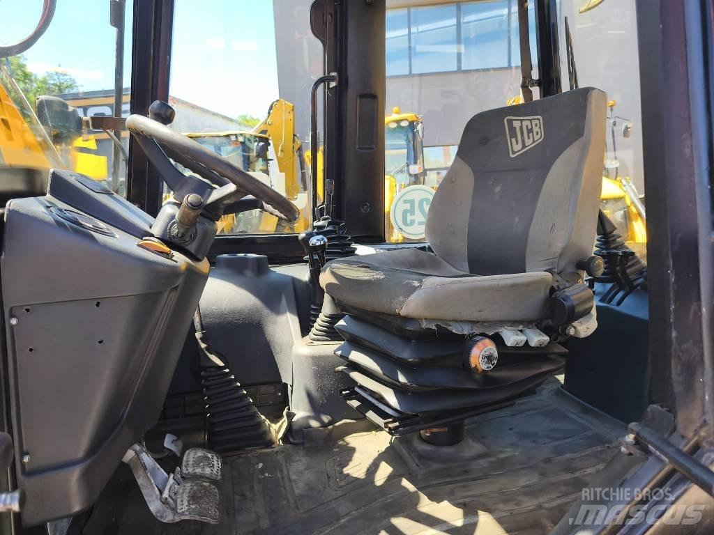 JCB 2 CX Rýpadlo-nakladače