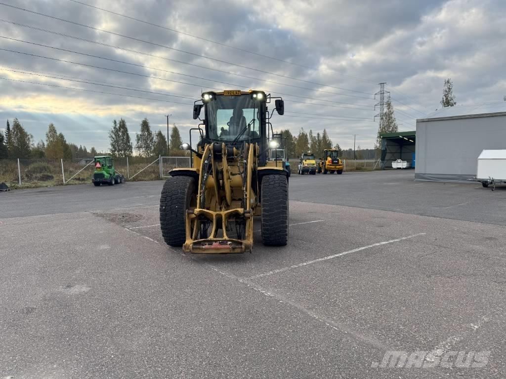 CAT 926M Kolesové nakladače