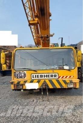 Liebherr LTM 1200 Univerzálne terénne žeriavy