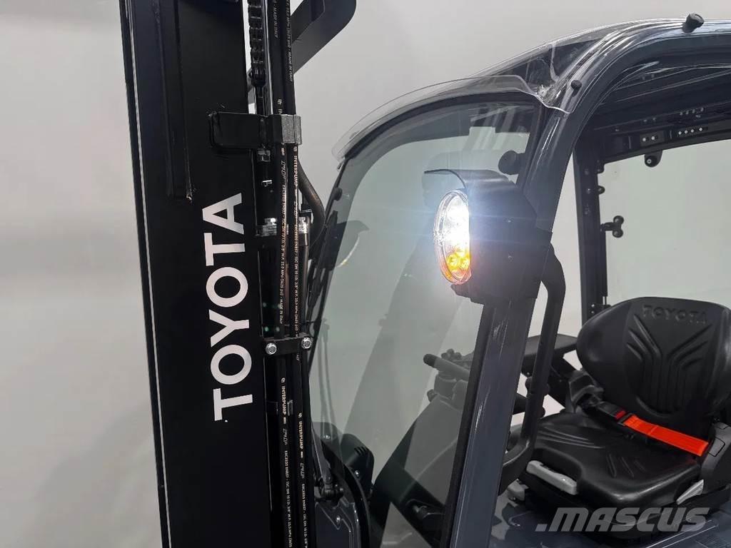 Toyota 8 FBM 20 T Akumulátorové vozíky