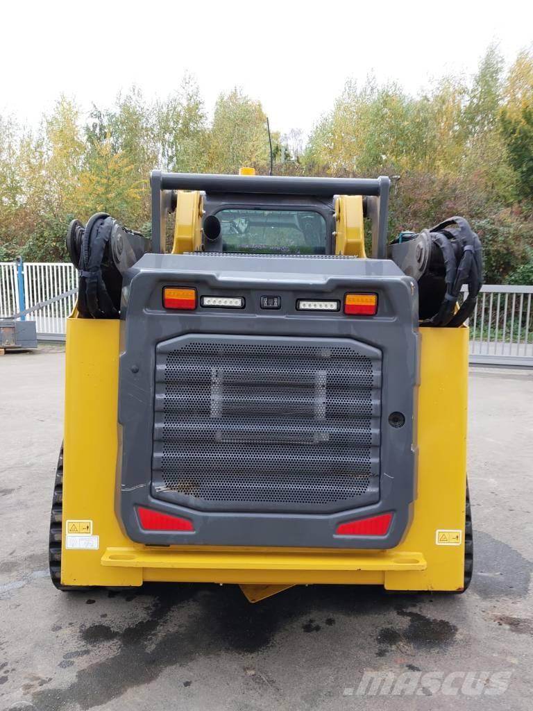 XCMG XC7-TV12 Pásové nakladače