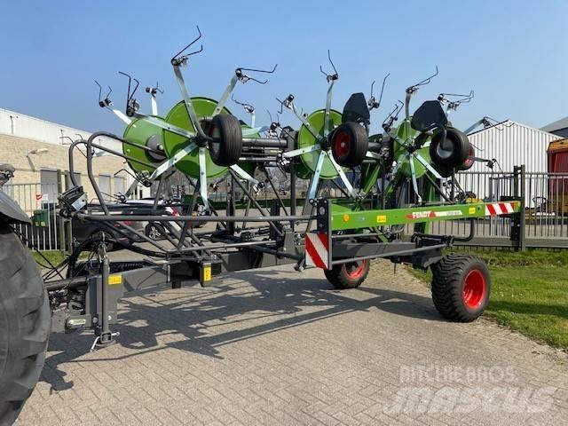 Fendt Lotus 1020T Obracače a zhrabovače sena