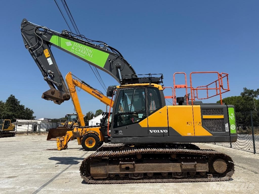 Volvo EC 220 E Pásové rýpadlá