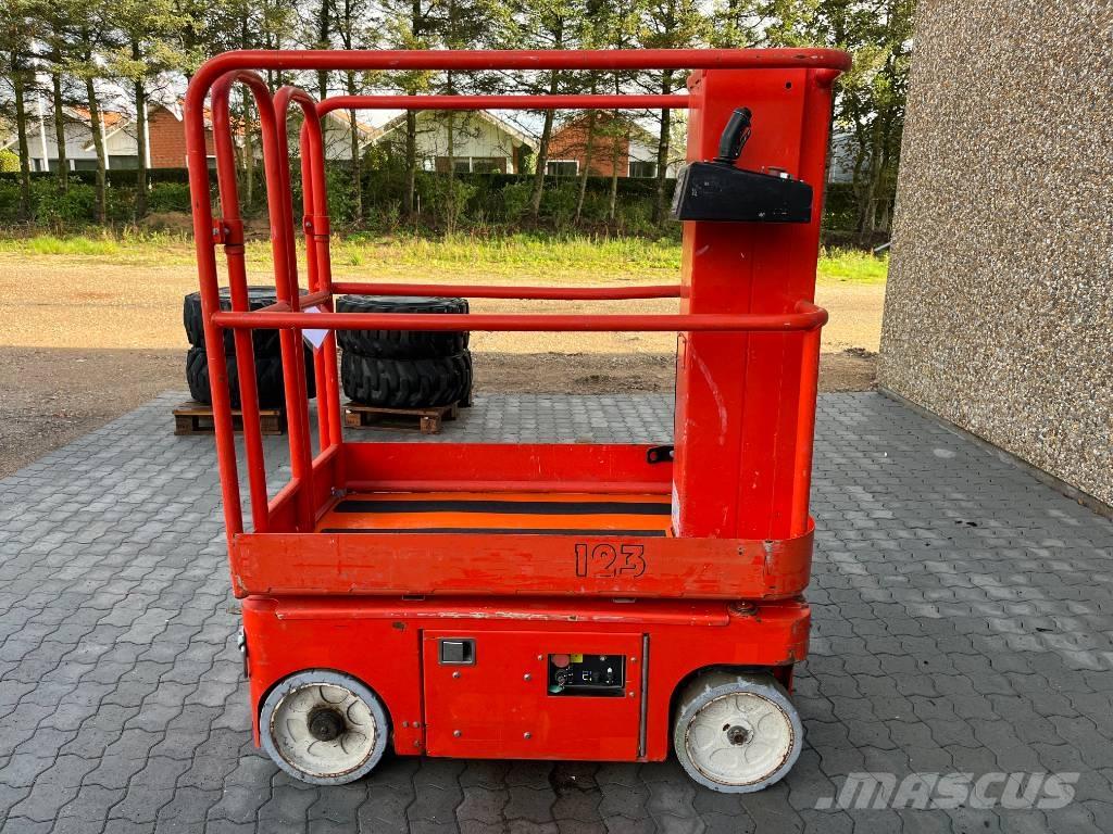 Snorkel TM 12 Vertikálne stĺpové výťahy