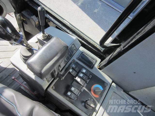 CAT 914 G Kolesové nakladače