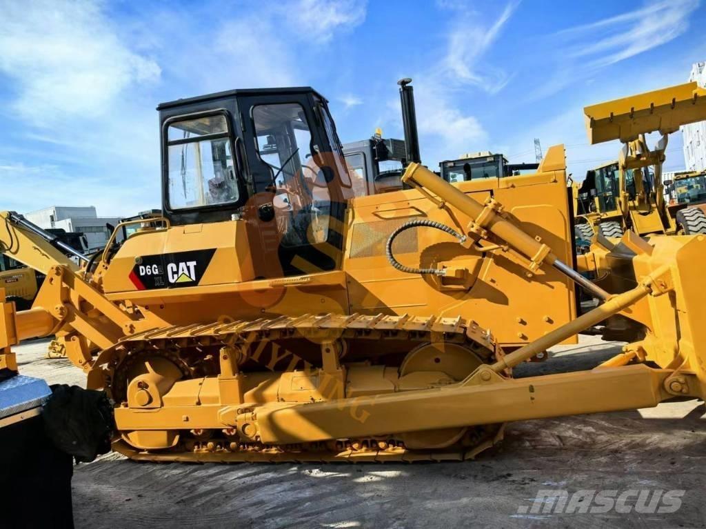 CAT D6G Pásové dozéry