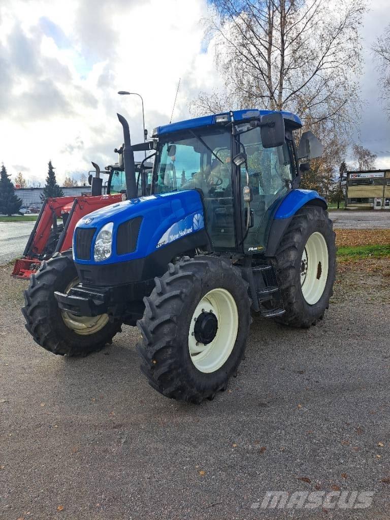 New Holland TS110A Traktory