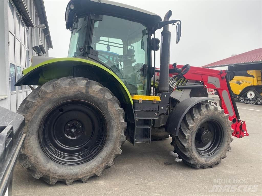 CLAAS ARION 530 Traktory