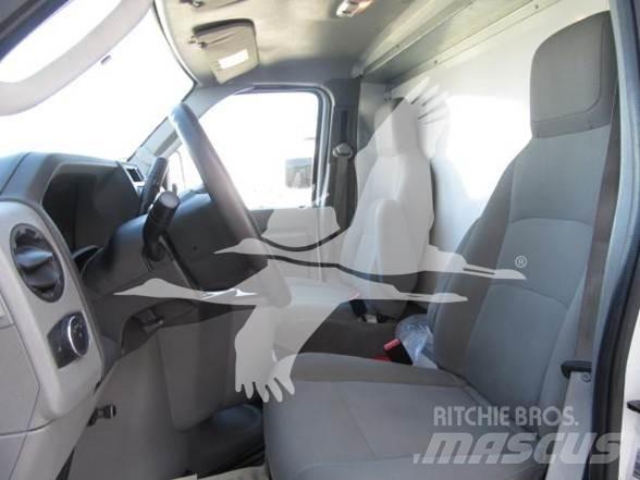 Ford E450 Stavebníctvo - ostatné