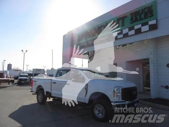 Ford F250 Stavebníctvo - ostatné
