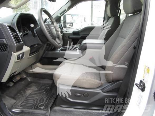 Ford F350 Stavebníctvo - ostatné
