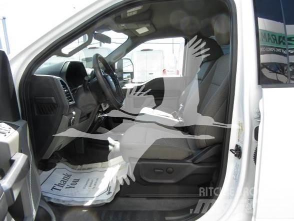 Ford F350 Stavebníctvo - ostatné