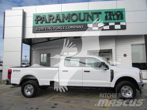 Ford F350 Stavebníctvo - ostatné