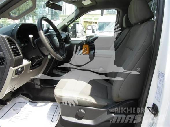 Ford F550 Posýpače soli a piesku