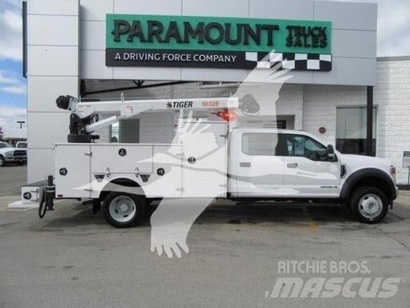 Ford F550 Stavebníctvo - ostatné