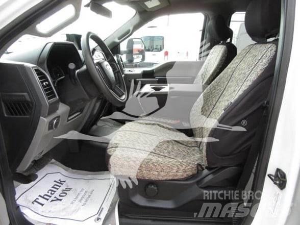 Ford F550 Plošinové nákladné automobily/nákladné automobily so sklápacími bočnicami