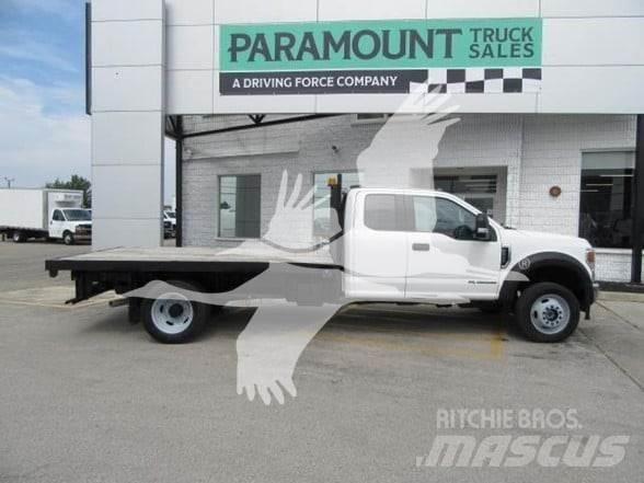 Ford F550 Plošinové nákladné automobily/nákladné automobily so sklápacími bočnicami