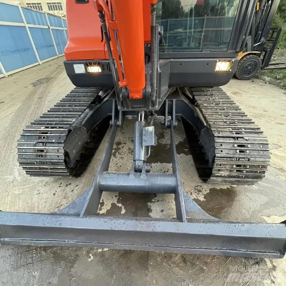 Doosan DX 60 Mini rýpadlá < 7t