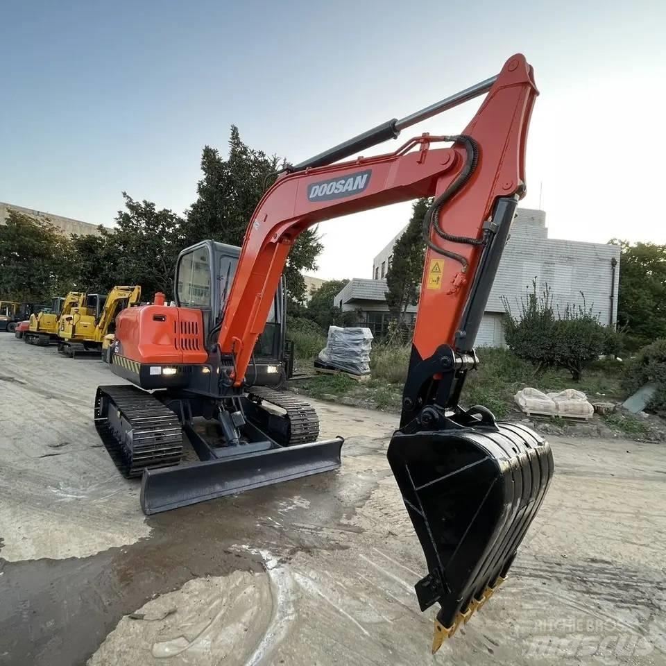 Doosan DX 60 Mini rýpadlá < 7t