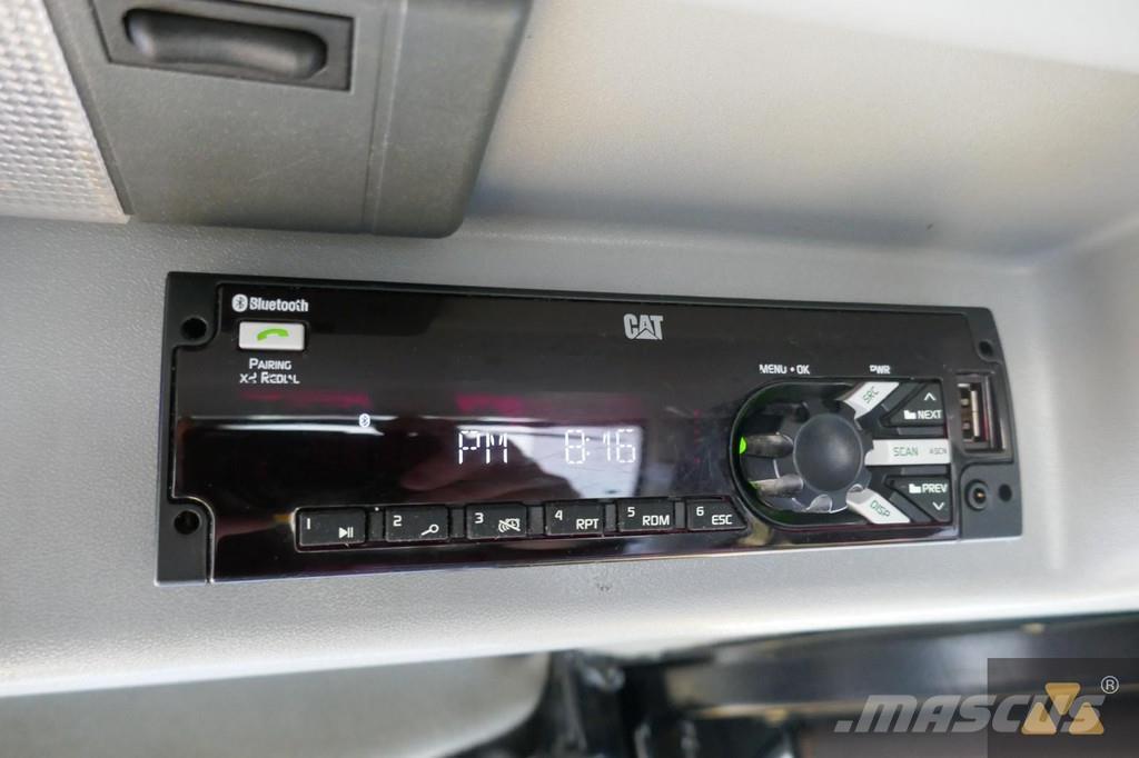 CAT D8T Pásové dozéry