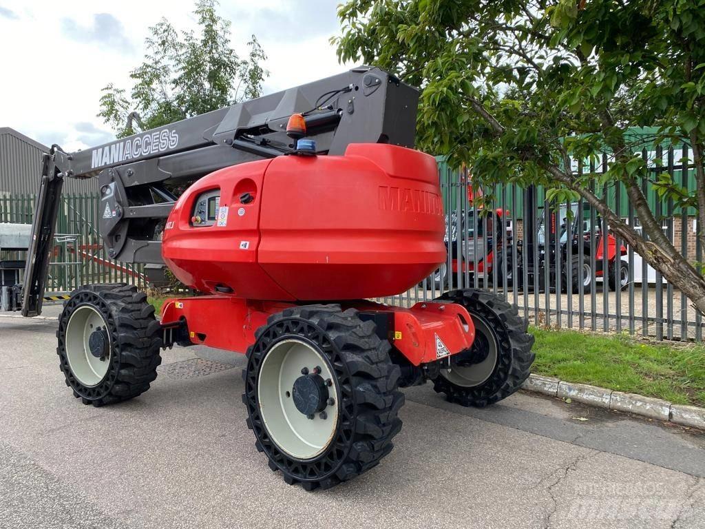Manitou 200 ATJ Kĺbové plošiny