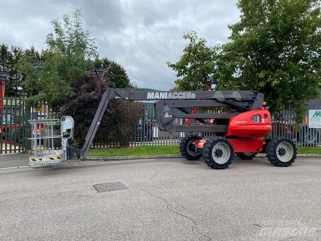 Manitou 200 ATJ Kĺbové plošiny