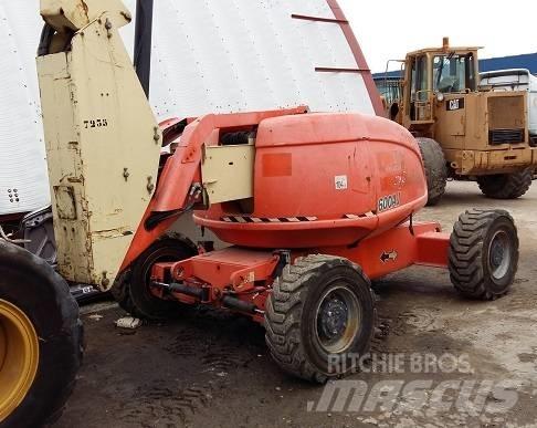 JLG AJ 600 Kompaktné samohybné kĺbové plošiny