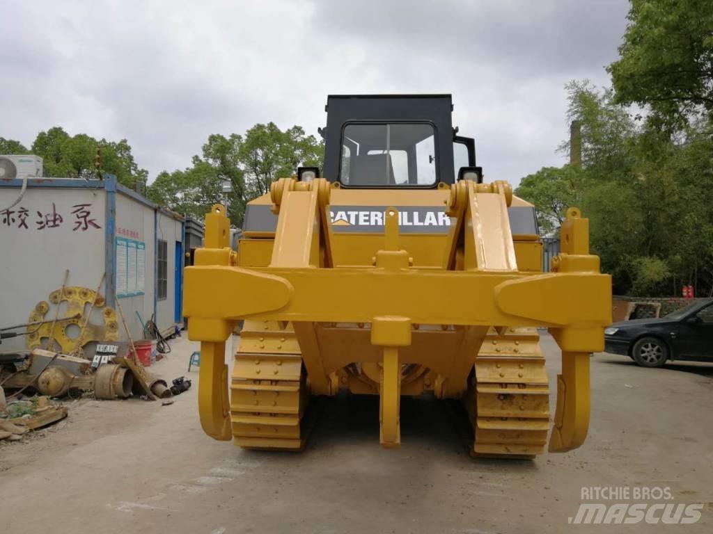 CAT D 7 R Pásové dozéry