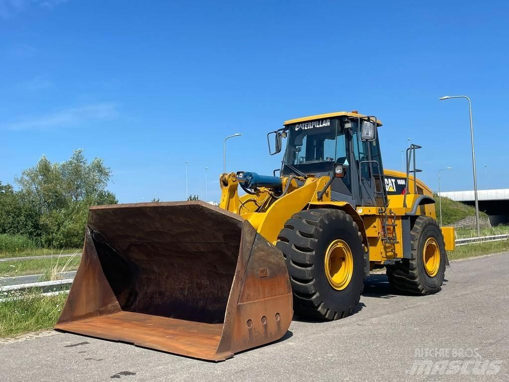 CAT 966H Kolesové nakladače