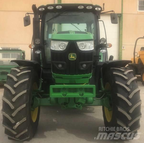 John Deere 6150 R Traktory