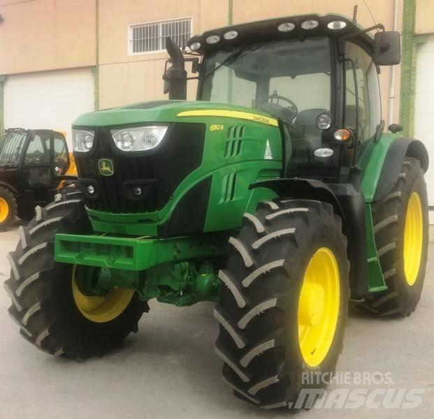 John Deere 6150 R Traktory