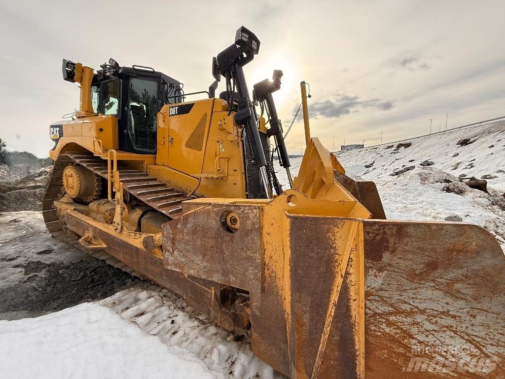 CAT D8T Pásové dozéry