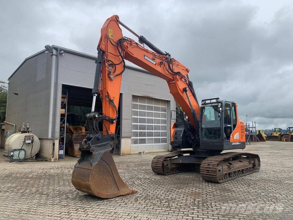 Doosan DX 235 LCR-5 Pásové rýpadlá