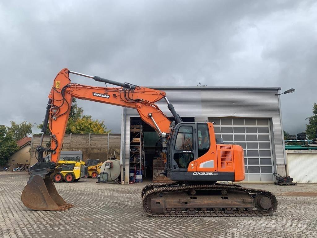 Doosan DX 235 LCR-5 Pásové rýpadlá