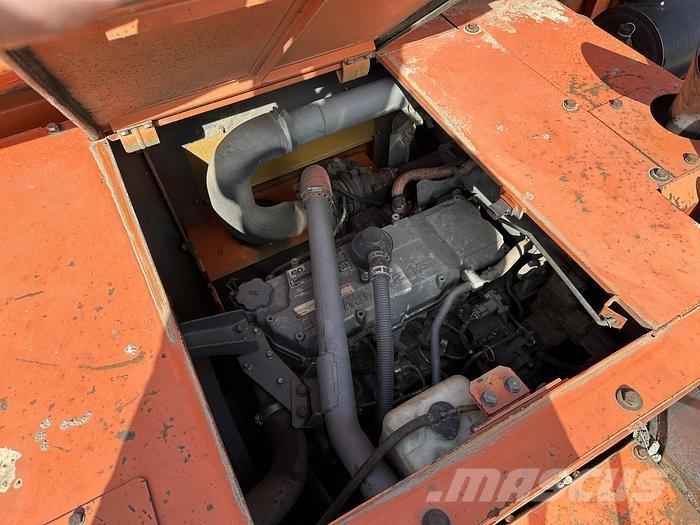 Hitachi EG70R Pásové sklápače