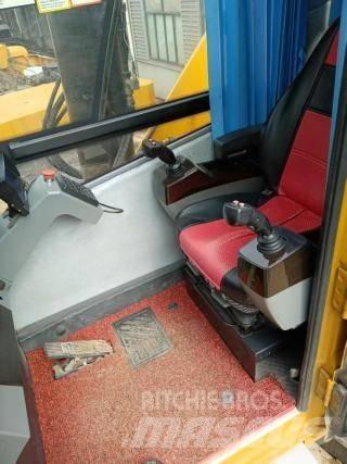 Sany STC550T5 Univerzálne terénne žeriavy