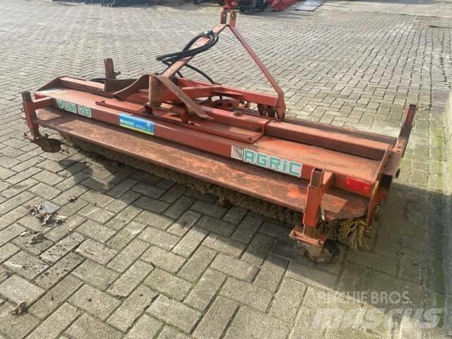 Agric W U M -2-3 Zametacie stroje