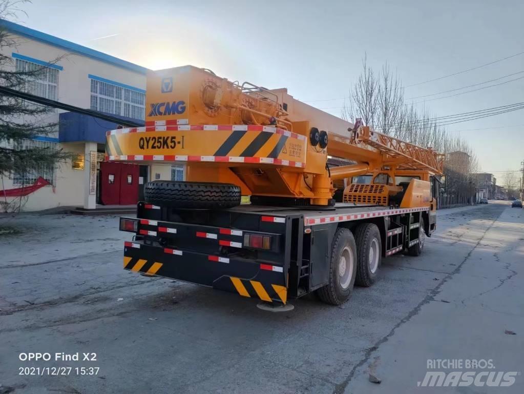 XCMG QY 25 K-I Univerzálne terénne žeriavy
