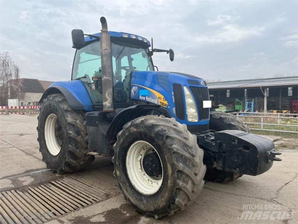 New Holland T8040 Traktory