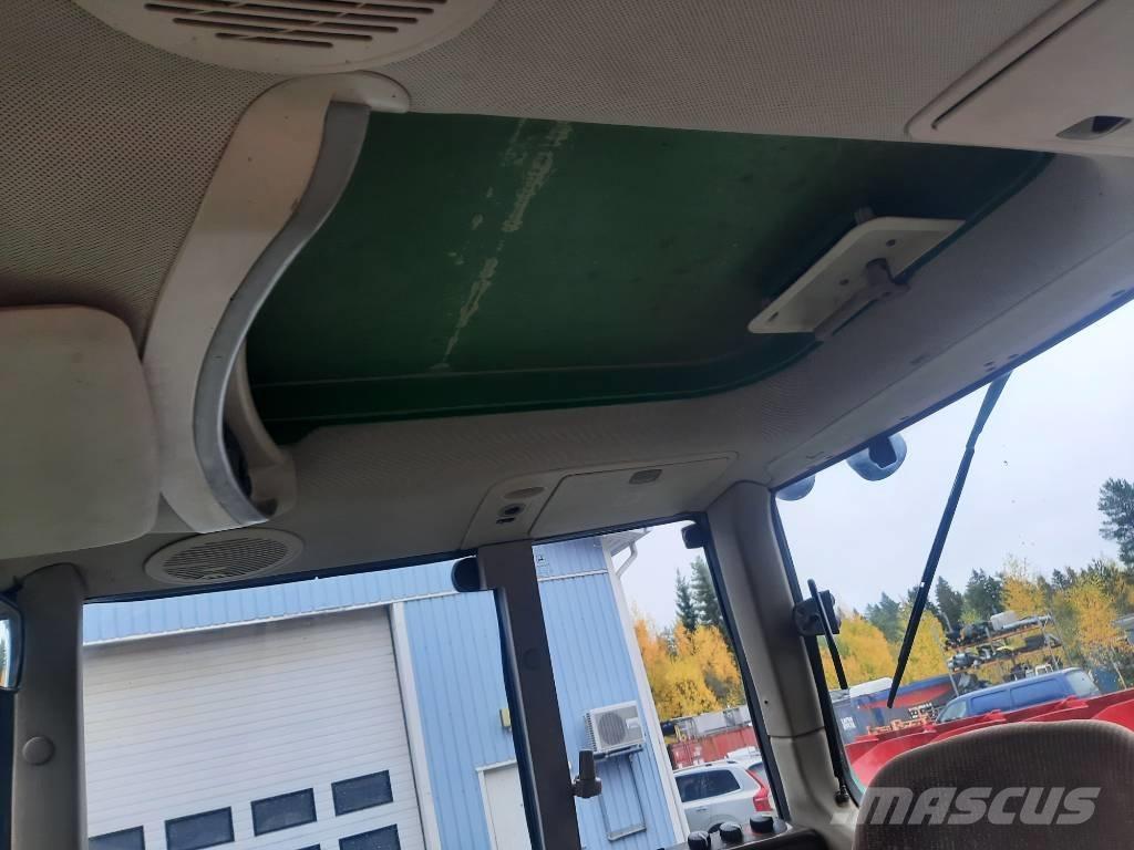 John Deere 6420 Traktory