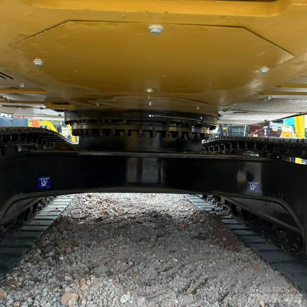 CAT 320 D L Pásové rýpadlá