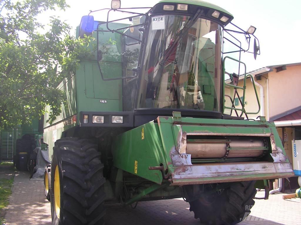 John Deere 2056 Kombinované zberacie stroje