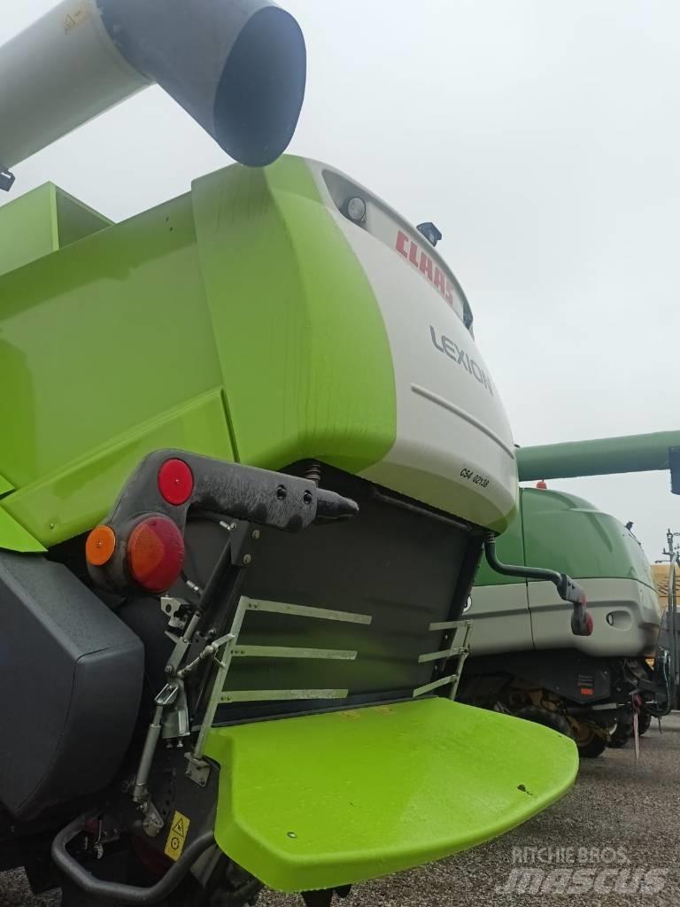 CLAAS Lexion 670 Kombinované zberacie stroje