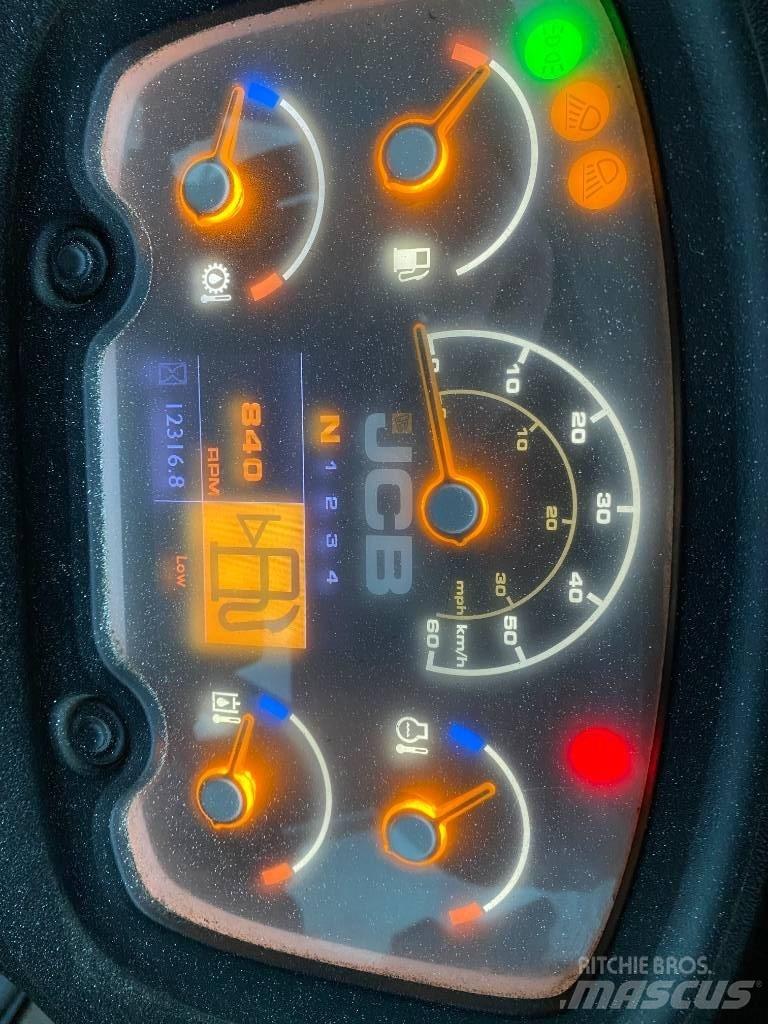 JCB 411 HT T4i Kolesové nakladače