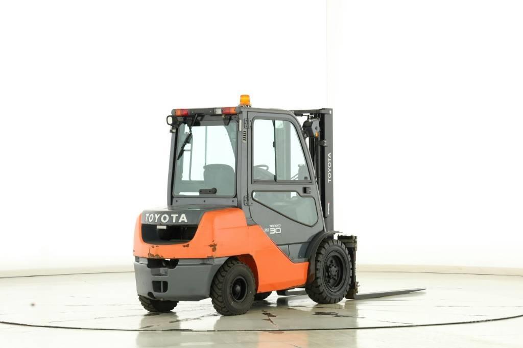 Toyota 02-8-FDF-30 Dieselové vozíky